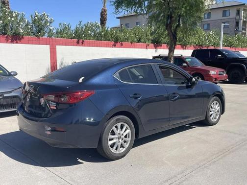 2016 Mazda Mazda3 i Sport