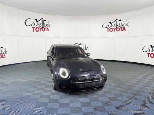 MINI Yours Enigmatic Black Metallic 2023 MINI Clubman Cooper S