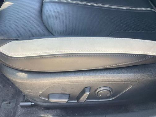 Snow White Pearl 2025 Kia K5 GT-Line