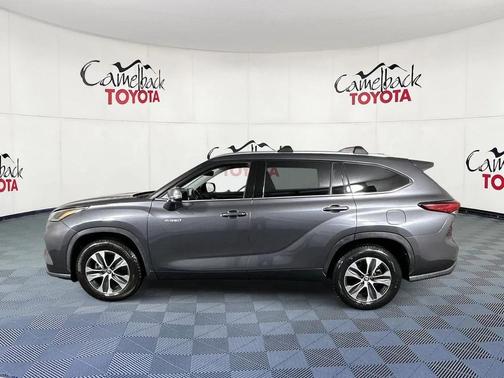 2021 Toyota Highlander Hybrid XLE