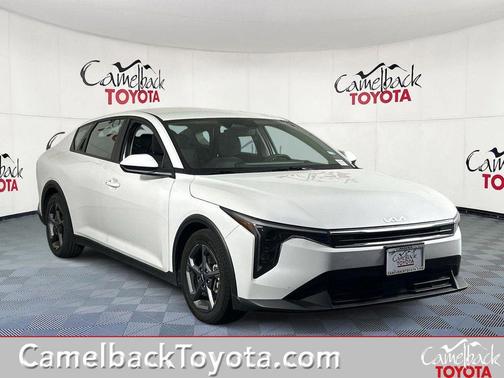 Snow White Pearl 2025 Kia K4 LXS