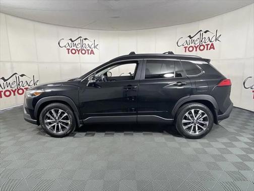 2025 Toyota Corolla Cross XLE