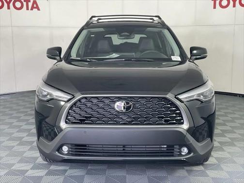 2025 Toyota Corolla Cross XLE