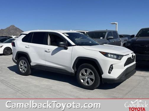 2022 Toyota RAV4 LE