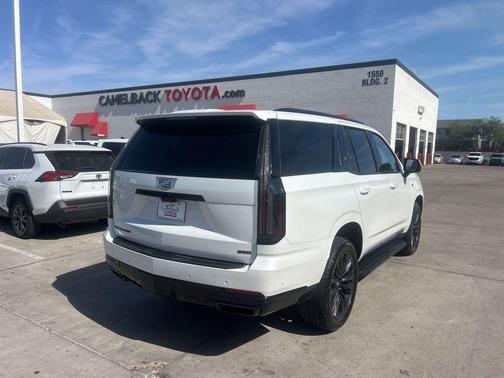 Crystal White Tricoat 2025 Cadillac Escalade Sport