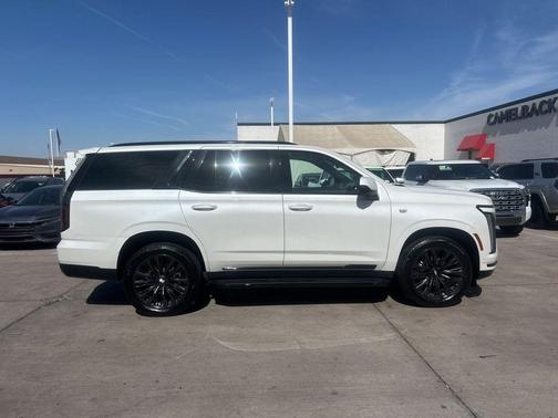 Crystal White Tricoat 2025 Cadillac Escalade Sport