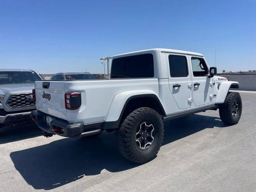 Bright White Clearcoat 2020 Jeep Gladiator Rubicon