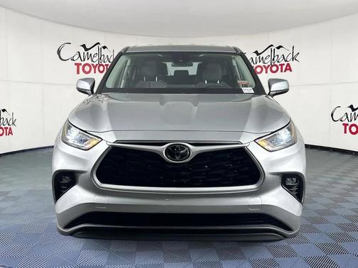 2025 Toyota Highlander LE