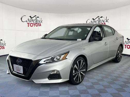 2021 Nissan Altima SR FWD