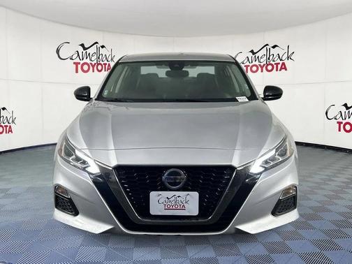 2021 Nissan Altima SR FWD