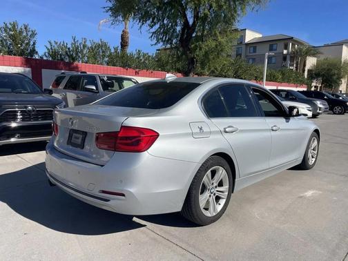 2017 BMW 330 330i