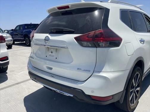 2020 Nissan Rogue SL
