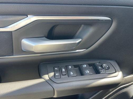 Delmonico Red Pearlcoat 2025 RAM 1500 Big Horn/Lone Star