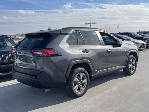 2024 Toyota RAV4 Hybrid LE