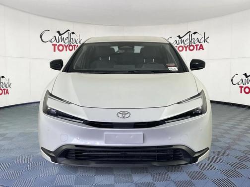 2025 Toyota Prius LE