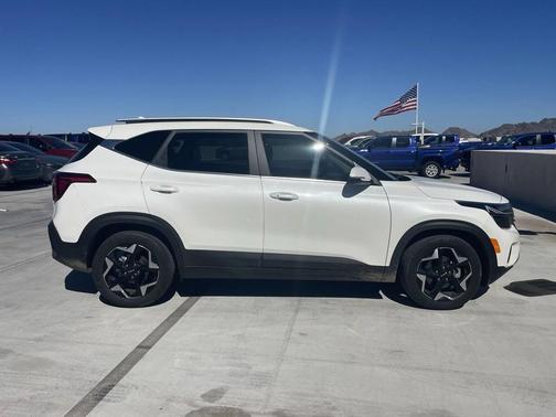 2024 Kia Seltos EX