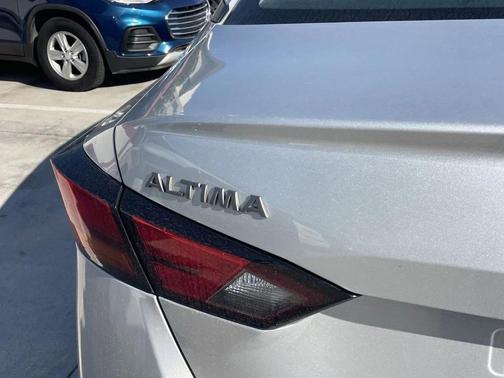 2024 Nissan Altima S FWD
