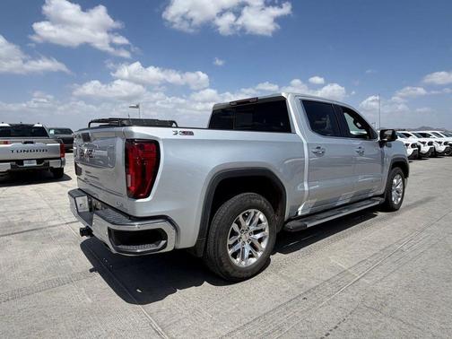 Quicksilver 2021 GMC Sierra 1500 SLT