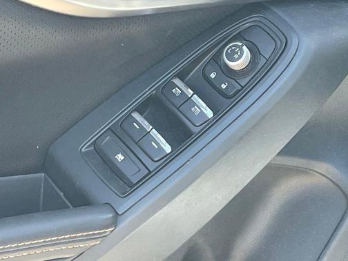 Cool Gray Khaki 2019 Subaru Crosstrek 2.0i Limited