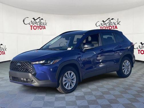 2025 Toyota Corolla Cross LE