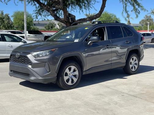 2020 Toyota RAV4 LE