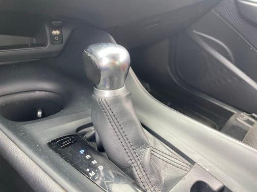 Silver Knockout 2019 Toyota C-HR LE