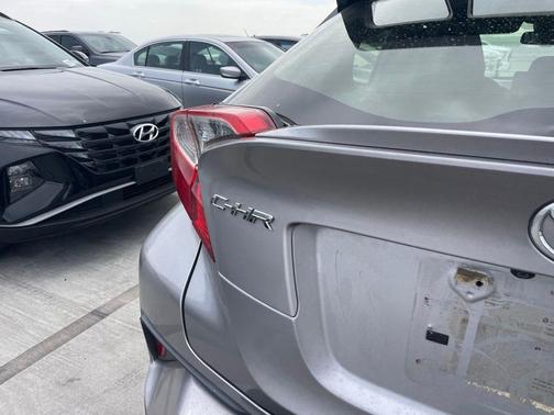 Silver Knockout 2019 Toyota C-HR LE