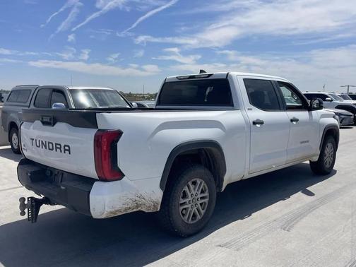 2022 Toyota Tundra SR5