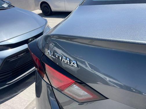 Gun Metallic 2021 Nissan Altima S FWD