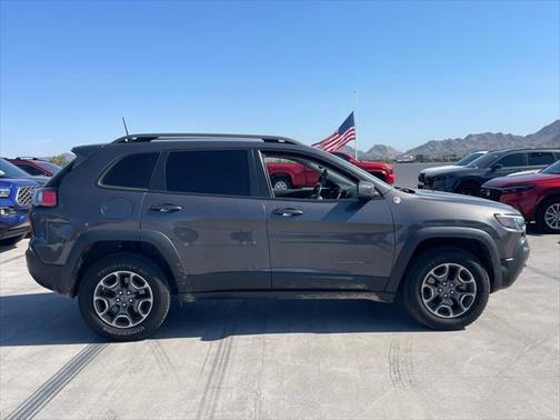 2020 Jeep Cherokee Trailhawk