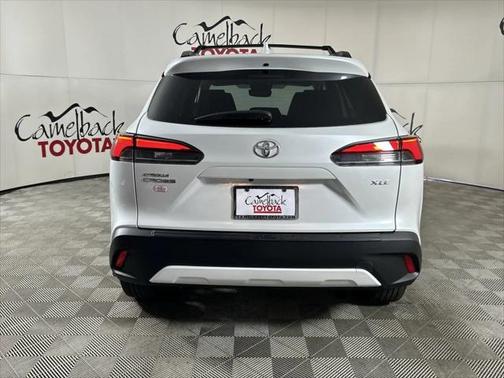 2025 Toyota Corolla Cross XLE