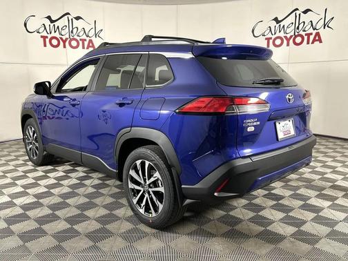 2025 Toyota Corolla Cross XLE