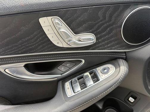 Palladium Silver Metallic 2016 Mercedes-Benz C-Class C 300