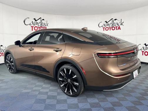 2026 Toyota Crown Platinum