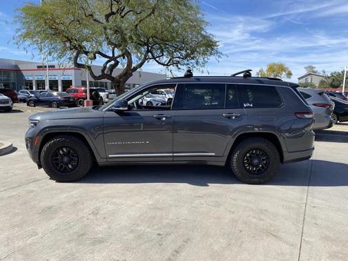 2022 Jeep Grand Cherokee L Overland