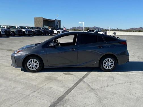 2020 Toyota Prius LE