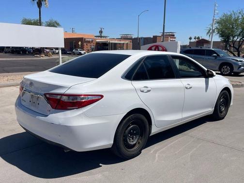 Super White 2015 Toyota Camry LE