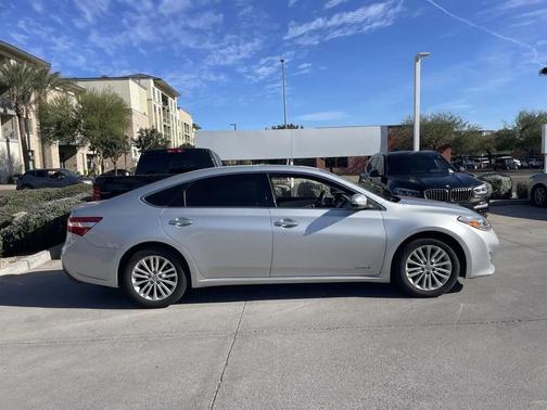 2013 Toyota Avalon Hybrid XLE Premium