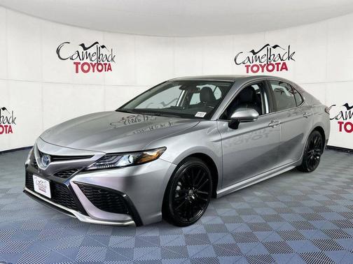 Celestial Silver Metallic 2024 Toyota Camry Hybrid SE