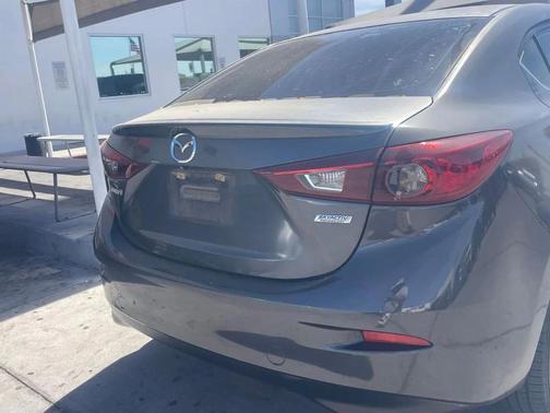 2015 Mazda Mazda3 i Touring