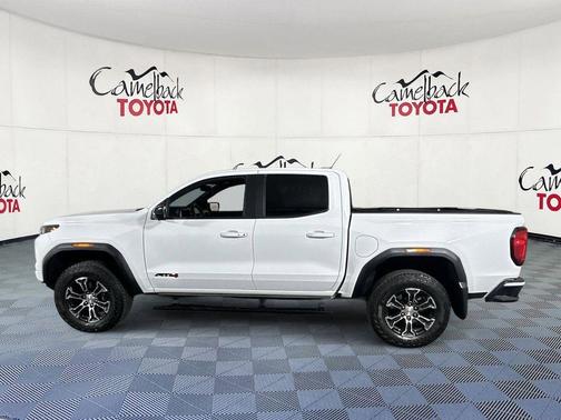 Summit White 2024 GMC Canyon AT4