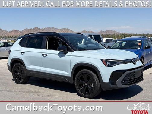 Monument Gray w/Deep Black Roof 2025 Volkswagen Taos 1.5T SE Black