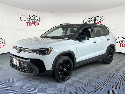 Monument Gray w/Deep Black Roof 2025 Volkswagen Taos 1.5T SE Black