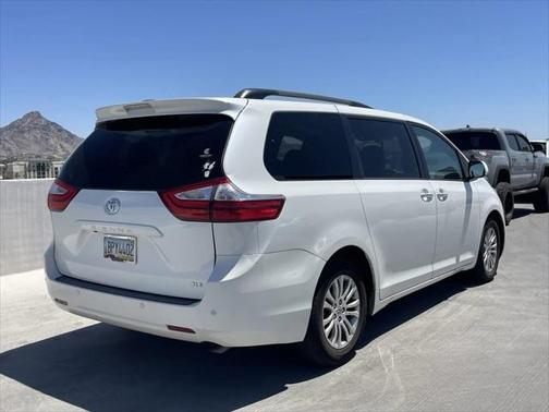 2015 Toyota Sienna XLE