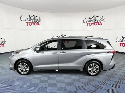2025 Toyota Sienna Limited