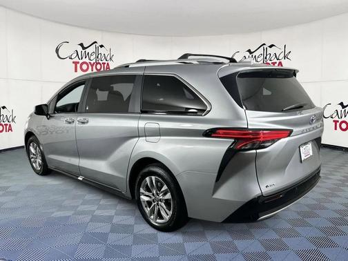 2025 Toyota Sienna Limited