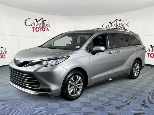 2025 Toyota Sienna Limited