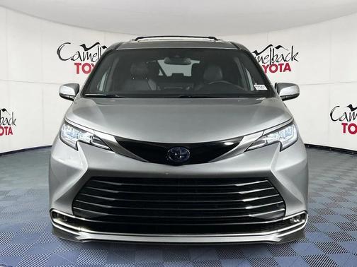 2025 Toyota Sienna Limited