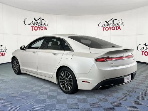 2017 Lincoln MKZ Base
