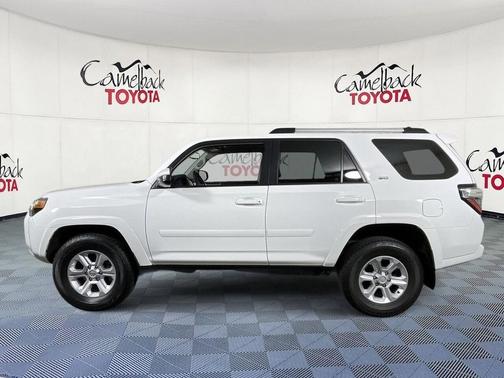 2022 Toyota 4Runner SR5